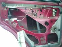 Seat cordoba 95r. - montaż siłowników uniwersalnego centralnego zamka