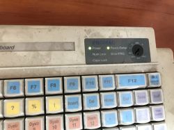 Stare programowalne klawiatury sklepowe PS/2 Gigatek KB128A i KB980 Stare programowalne klawiatury sklepowe PS/2 Gigatek KB128A i KB980