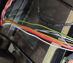 Volkswagen Touran 2004r - Połączenie oryginalnego radia RCD310