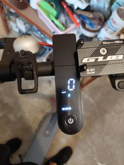 Xiaomi M365 - Zmiana wyświetlacza na ten z M365 Pro