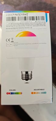 Label on Wi‑Fi E27 RGBCW 18W bulb box with barcode and 2700–6500K adjustable range