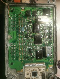 Pinout ECU dla Renault Clio 1.2 16V - Szukam schematu połączeń