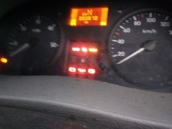 Renault Master 2006 - brak sterowania wtryskami, szukam schematu elektryki