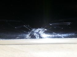 Samsung galaxy S8 - Pęknięte szkło po upadku