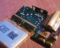 iPod shuffle gorący przy próbie ładowania, nie ładuje