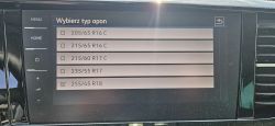Ekran wyboru typu opon w samochodzie z zaznaczoną opcją 255/45 R18.