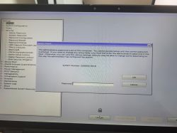 Ekran laptopa Dell Latitude 7410 z otwartym BIOS-em, okno żądania hasła administratora o numerze systemu 5SR9Z3J-8FCB.