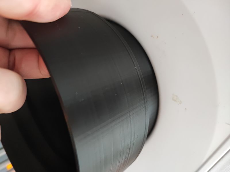 Adapter to lead out a pipe from a portable air conditioner - DIY 3D printing