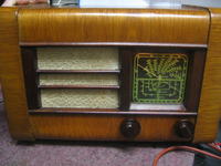 Stare radio Pionier w wersji UKF