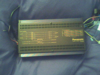 Wzmacniacz samochodowy 4x45 W - CY B100