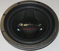 2 głośniki Pioneer TS-W307D4, wzmacniacz Peiying 1K76D