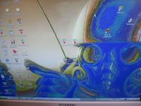 Hyundai L70N problem z kolorem czarnym i innymi