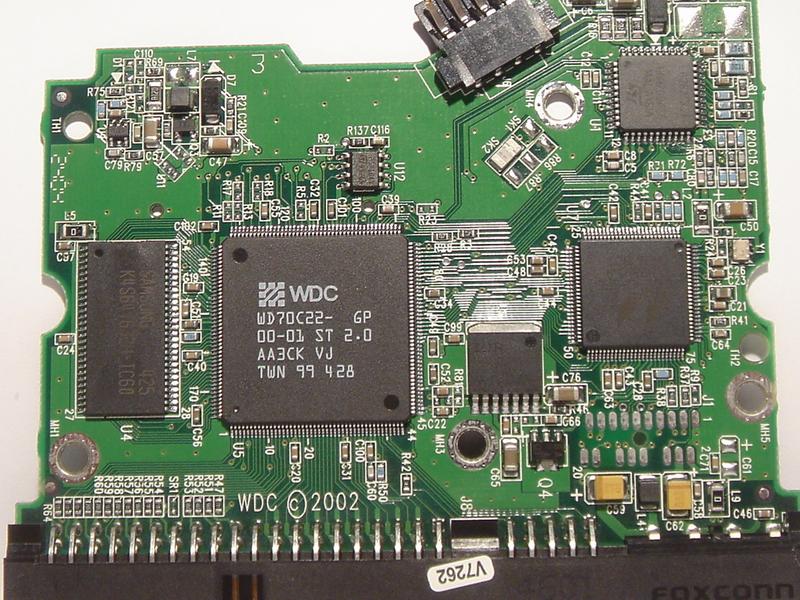 Czy elektronika z WD400EB lub WD400BB pasuje do WD400JB po spaleniu zasilacza?