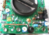 Miernik UNI-T M890c+. Szaleje gdy poruszam próbnikami