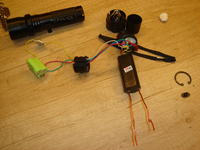 Paralizator latarka Police 75W - jak podłączyć urwany przewód?