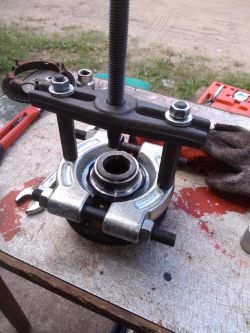 Front Wheel Bearing Replacement Process for VW Polo 6N 98: A Detailed Walkthrough Front Wheel Bearing Replacement Process for VW Polo 6N 98: A Detailed Walkthrough