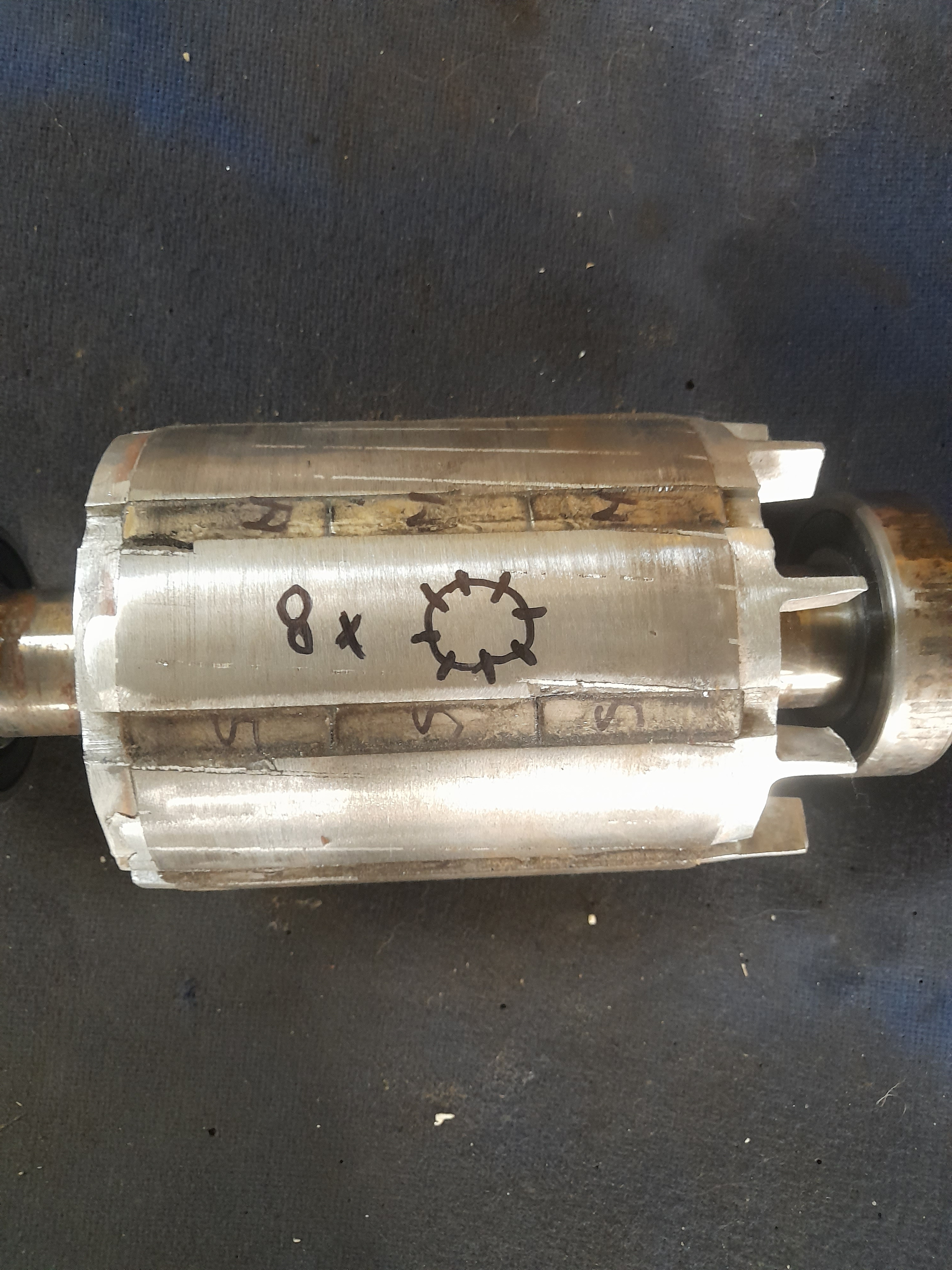 Prądnica z magnesami trwałymi z silnika 3fazowego