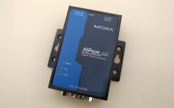 Nowy serwer urządzeń szeregowych Moxa NPort 5130