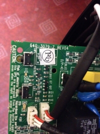 APC UPS ES 700 VA (640-3079-Z REV 04)- poszukuje schematu po podłączeniu buczy.