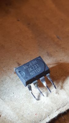 Thermaltake TPG-0850F-R, spalone i nieczytelne diody D14 i D16 przy układzie A6069H