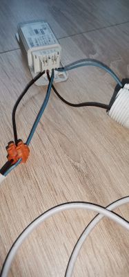 Zastępstwo i podłączenie dwóch żarówek 18W do Przetwornika/Statecznika LN 26.813 26W