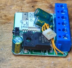 Interior of Zigbee LZWSM16-1 Module View inside the Zigbee LZWSM16-1 module with electronic components.
