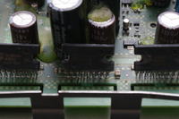 Logic 7 Harman Becker BMW - Brakujące elementy na płycie wzmacniacza