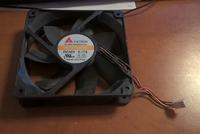 Szukam wentylatora 120x120x25mm 48V DC 3-pin (Y.S.Tech FD481225HB lub zamiennik)