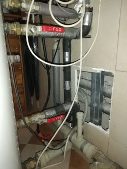 What is the reason for poor hot water pressure in all taps?