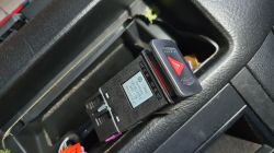 Podłączenie kierunkowskazów do modułu komfortu Golf 4