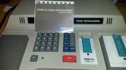 Jak zaprogramować pamięć PROM TTL SN74S471N – wsad tekstowy, programator, doświadczenia