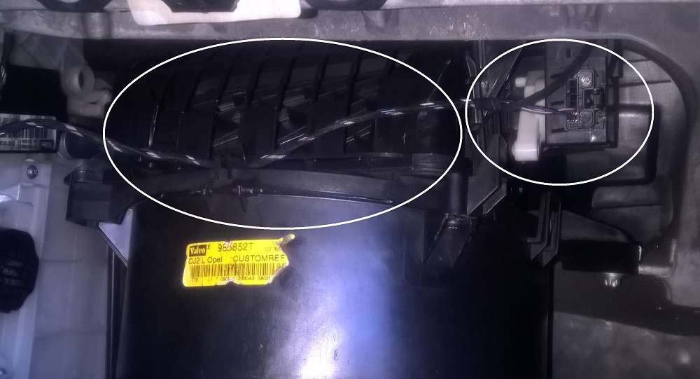 Silniczek klap wentylatora, wymiana i zero reakcji Opel