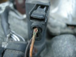 Renault Laguna II 2.0 T - Sparciała izolacja przewodów sterujących cewkami