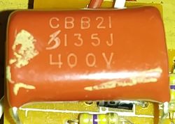 CBB21 135J 400V - Kondensator o pojemności 1,3µF?
