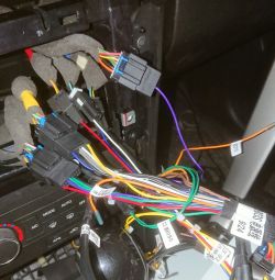Chevrolet Captiva-wymiana fabrycznego ekranu nawigacji i radia na system android