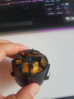 Silnik zaburtowy elektr. Minn Kota Turbo 36 - Brak przełącznika prędkości