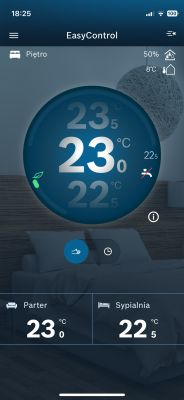 Ekran aplikacji EasyControl pokazujący temperatury.