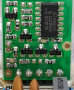 Płytka drukowana z elementami elektronicznymi Dometic SMP207-01.