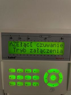 Przekłamania na wyświetlaczu manipulatora Satel Integra