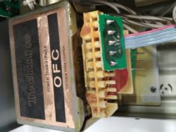 Wnętrze wzmacniacza Technics SU-V660 Wnętrze wzmacniacza Technics SU-V660
