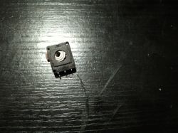 Gdzie znajdę potencjometry 2k2 o wymiarach 20x17mm?