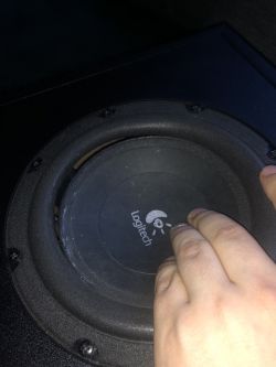 Logitech Z623 400W - pęknięta membrana, poszukiwany serwis, średnica zawieszenia