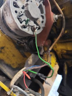 Stalowa Wola Ł34 - brak ładowania 24,1 V po spawaniu, alternator?