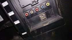 Podłączenie wieży do TV - Wieża Philips FWM589/22 do TV Samsung UE43RU7022K