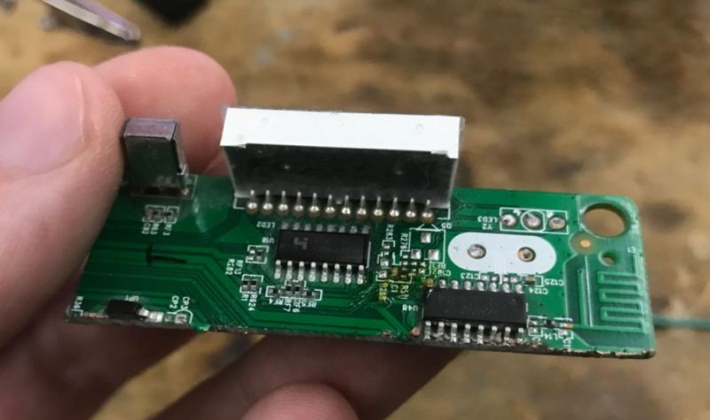 Simple clock on PIC12F683 - three pins, two I2C buses - DS1307 + FD650