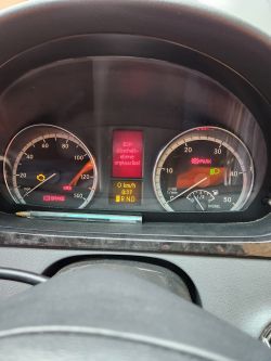 Mercedes Benz Viano - Nagłe brak odpalania, diody na wyświetlaczu, zerowany przebieg