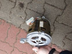 Silnik SOLE Typ 20572600 - jak podłączyć pod 230V