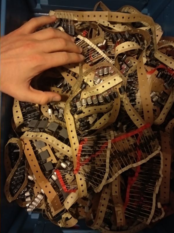 Anonimowe elektro-chomiki + konkurs(-y)