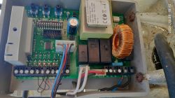 Close-up of an electronic circuit board in the control unit of an automatic gate model PRGS2.