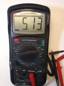 Bardzo tani Mini Multimetr DT83B - Test / Recenzja / Opis Bardzo tani Mini Multimetr DT83B - Test / Recenzja / Opis